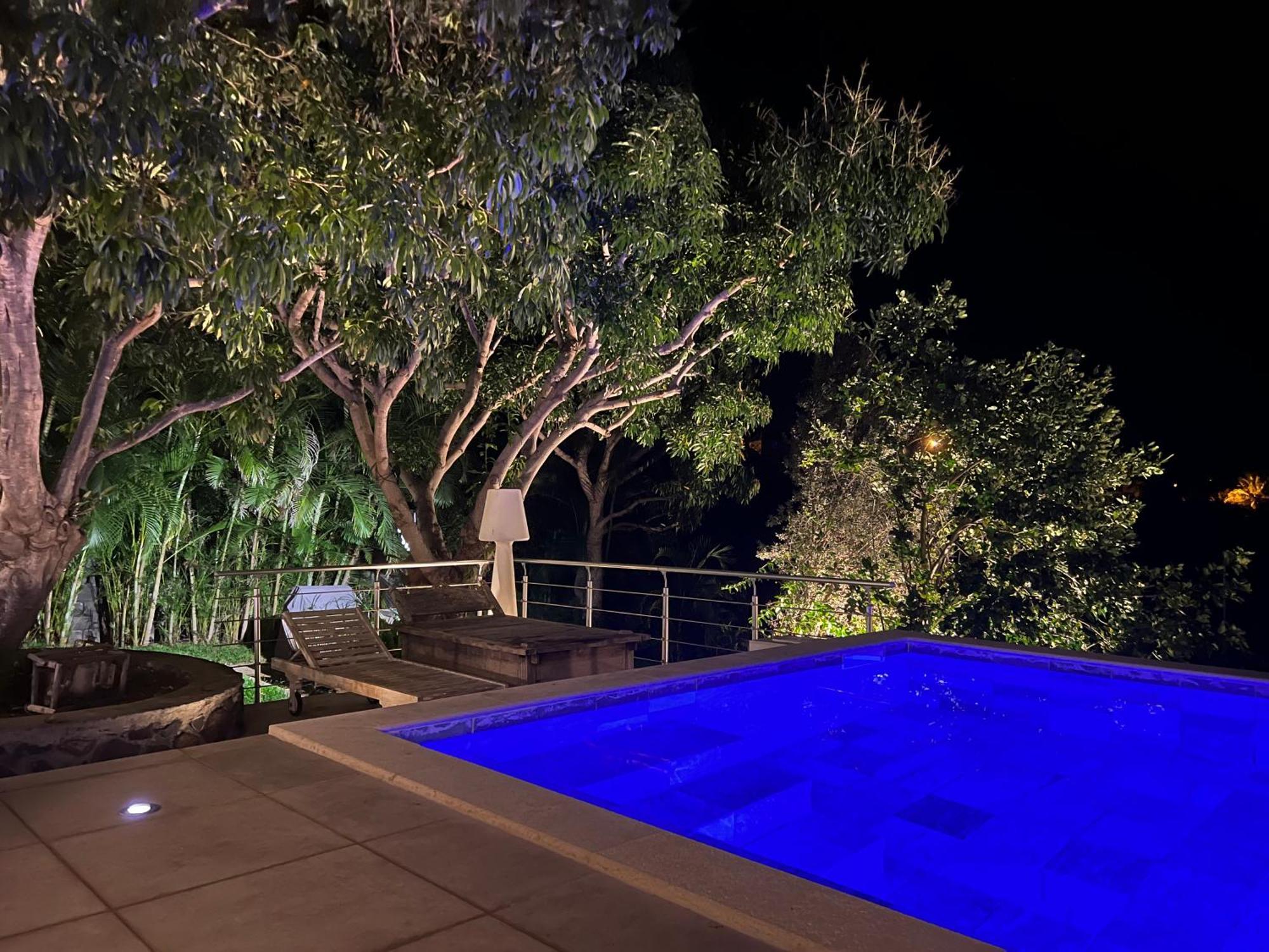 Villa Tropicale - Meuble De Tourisme 4 Etoiles Saint-Gilles-les Bains Ngoại thất bức ảnh