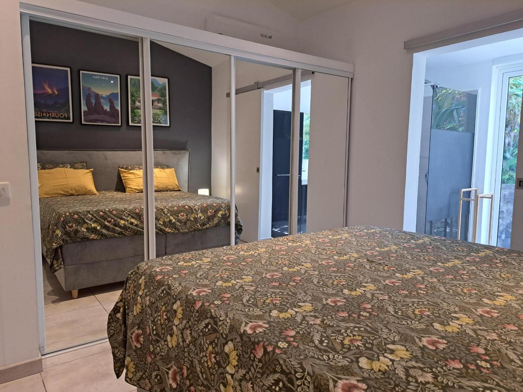 Villa Tropicale - Meuble De Tourisme 4 Etoiles Saint-Gilles-les Bains Ngoại thất bức ảnh